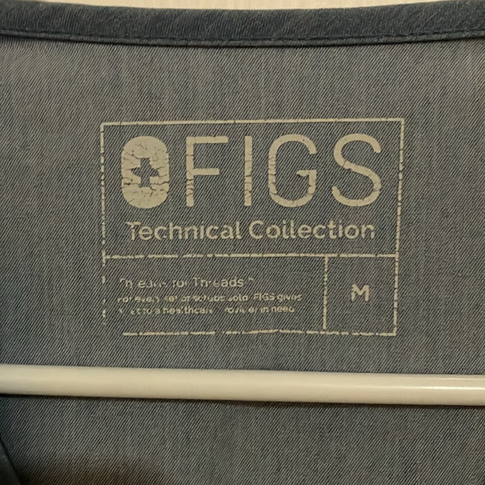 Figs Medium Casma Top in Heather Indigo - Picture 2 of 3